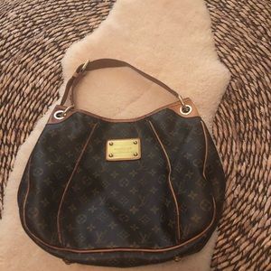 Louis Vuitton Hobo